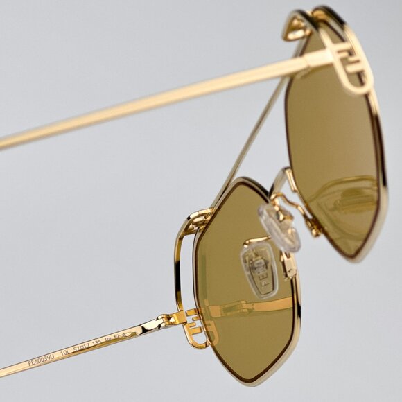 Fendi FE40039U 10L BRAND NEW Sunglasses Gold Yellow Mirror Unisex Geometric main image 4